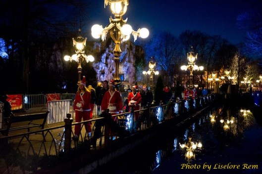 Some Santas on Pardoes Promanade.